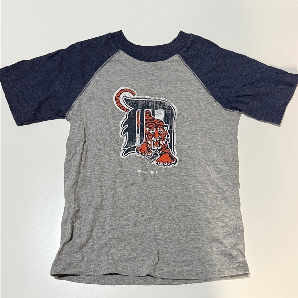 EUC Youth Detroit Tigers T-shirt Size 5T